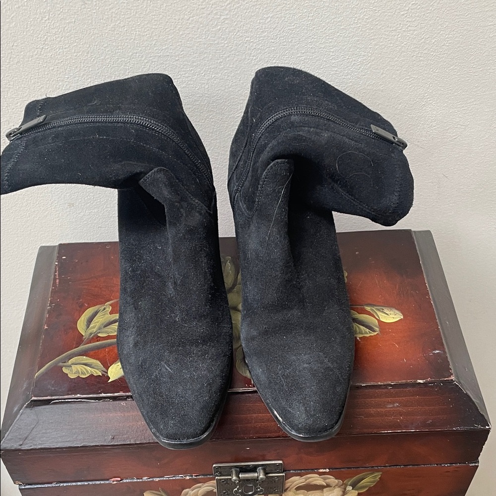 Aquatalia Black Suede Block Heel Boots